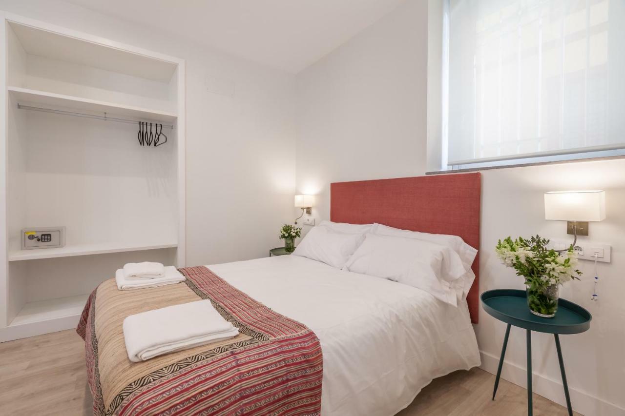 Apartamentos Rg Suites Jardines De Murillo Sevilha Exterior foto